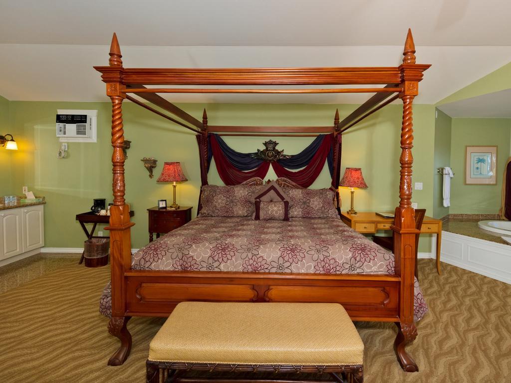 The Palms Cliff House Inn Honomu ภายนอก รูปภาพ