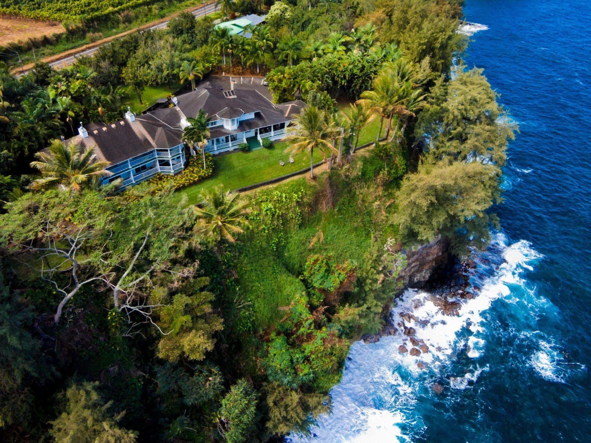 The Palms Cliff House Inn Honomu ภายนอก รูปภาพ
