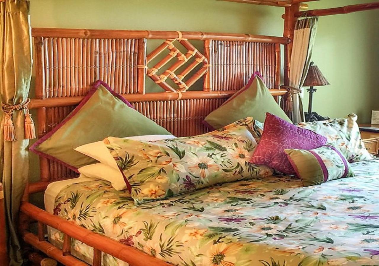 The Palms Cliff House Inn Honomu ภายนอก รูปภาพ