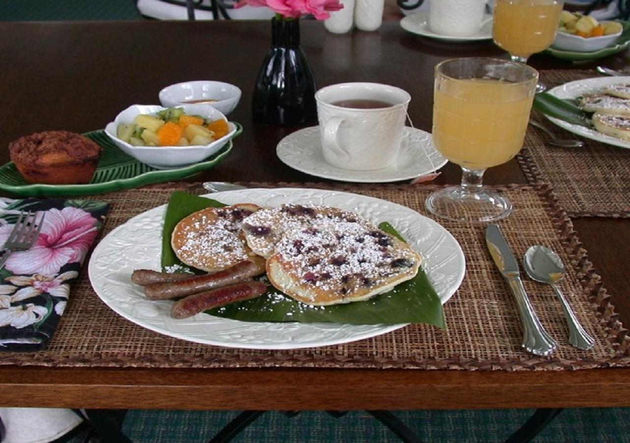 The Palms Cliff House Inn Honomu ภายนอก รูปภาพ
